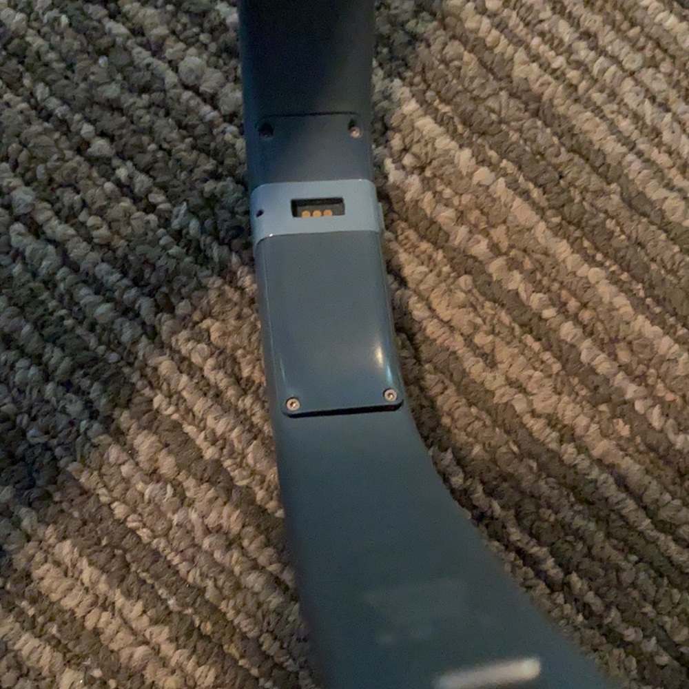 Charge Fitbit - Picture 2 of 2